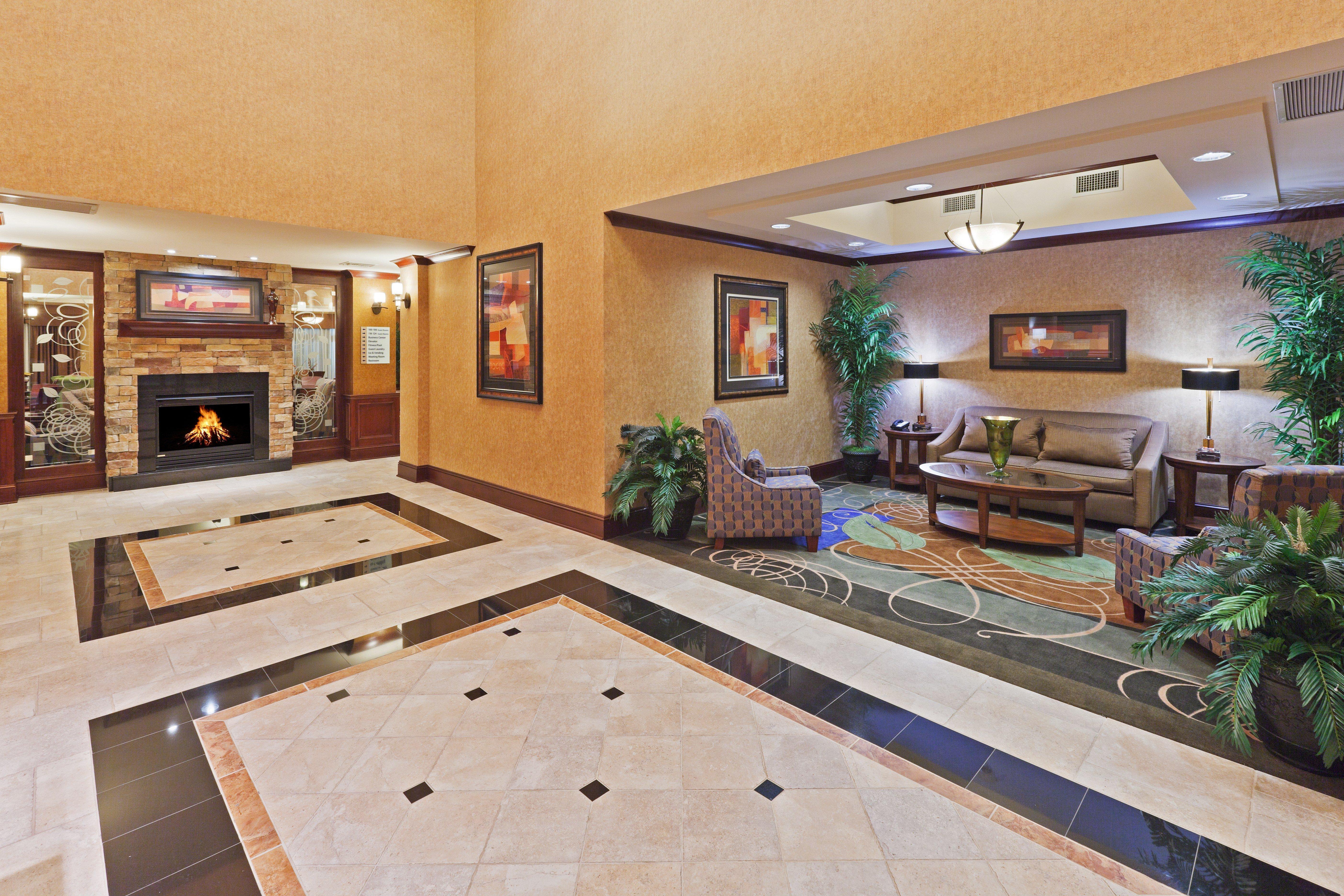 Holiday Inn Express & Suites Poteau By Ihg Exterior foto